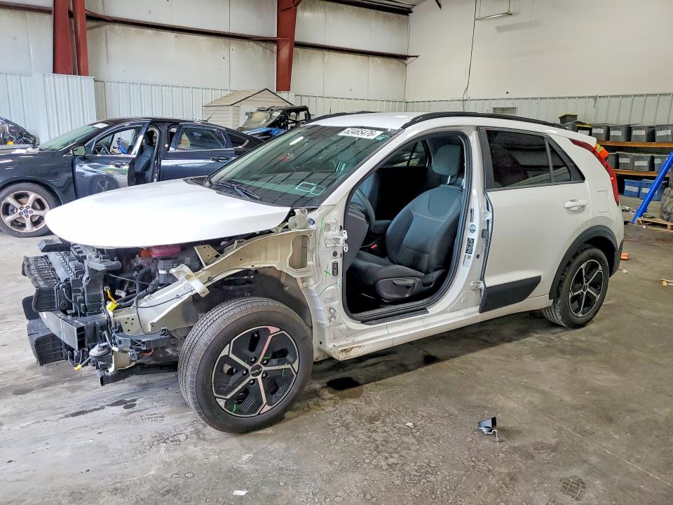 KIA NIRO 2024 with VIN KNDCP3LE0R5183868 - Photo from auction
