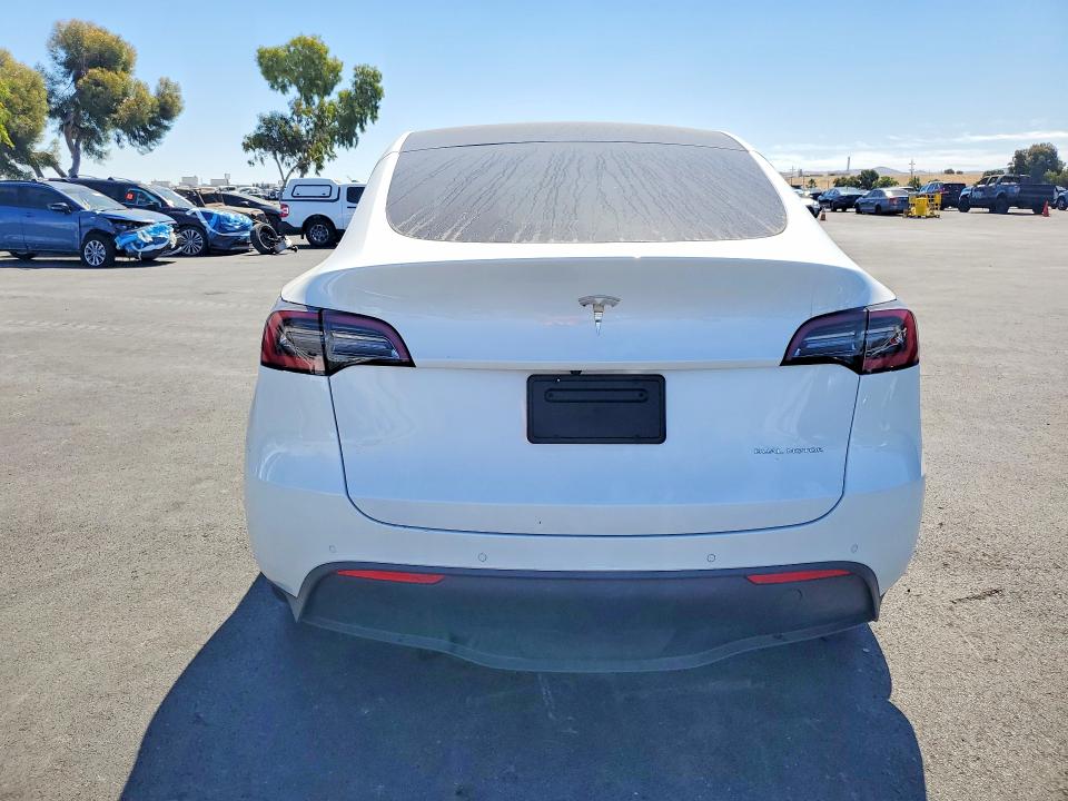 Photo 6 from auction – 2021 TESLA MODEL Y with VIN 5YJYGDEE3MF096918
