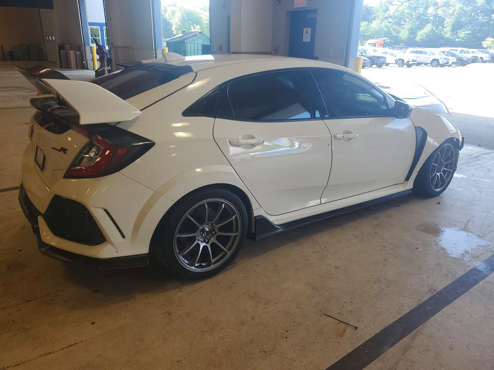 Photo 3 from auction – 2018 HONDA CIVIC with VIN SHHFK8G76JU201232