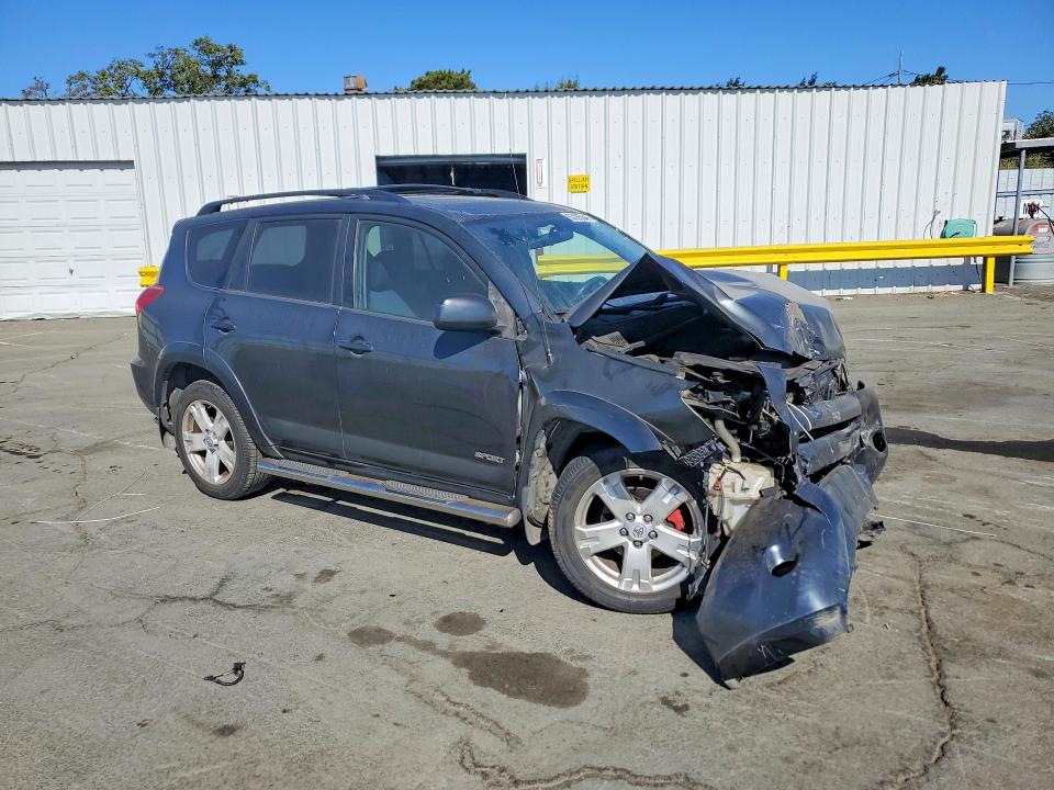 Photo 4 from auction – 2006 TOYOTA RAV4 with VIN JTMBK32V766008597