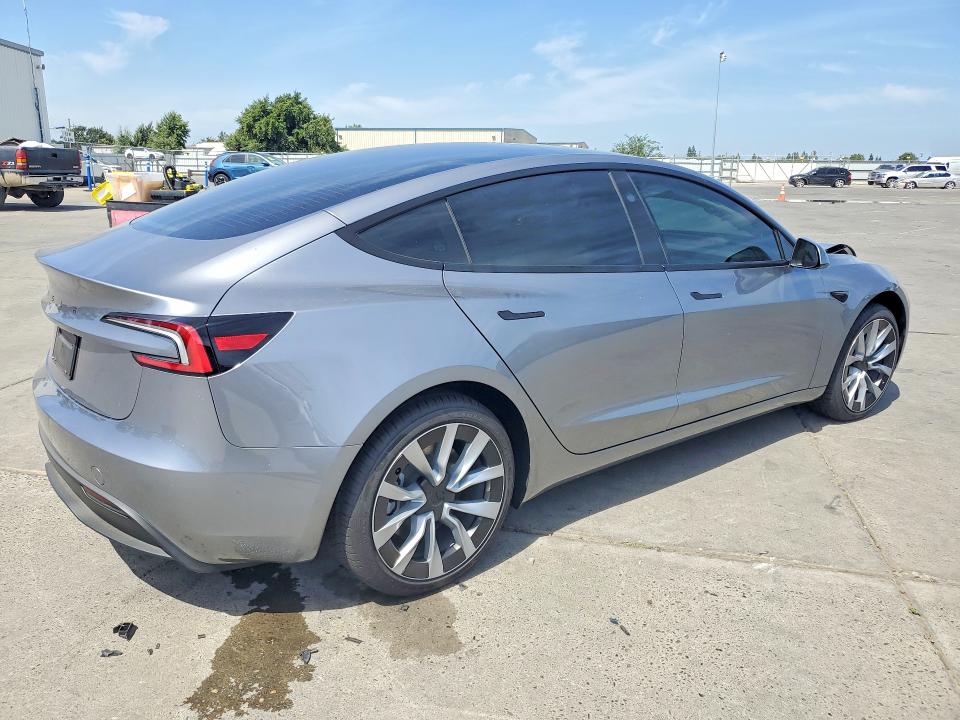 Фото 3 с аукциона – 2026 TESLA MODEL 3 с VIN 5YJ3E1EA1TF198972