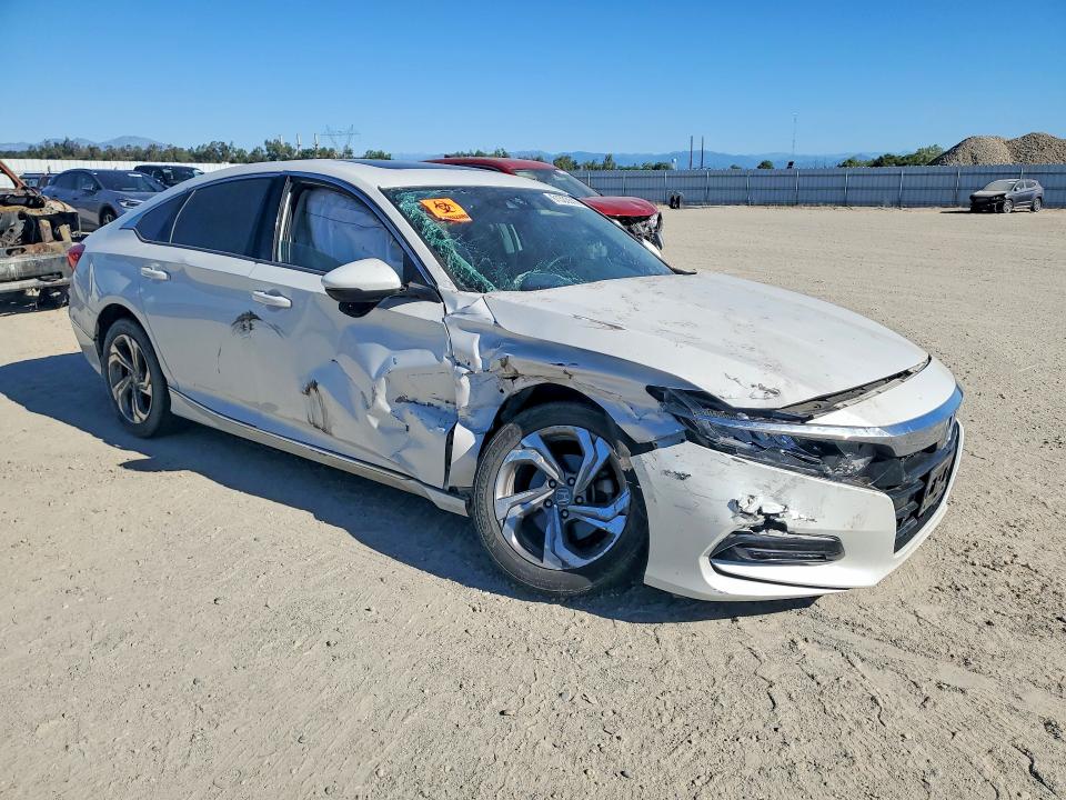 Photo 4 from auction – 2018 HONDA ACCORD with VIN 1HGCV1F59JA126667