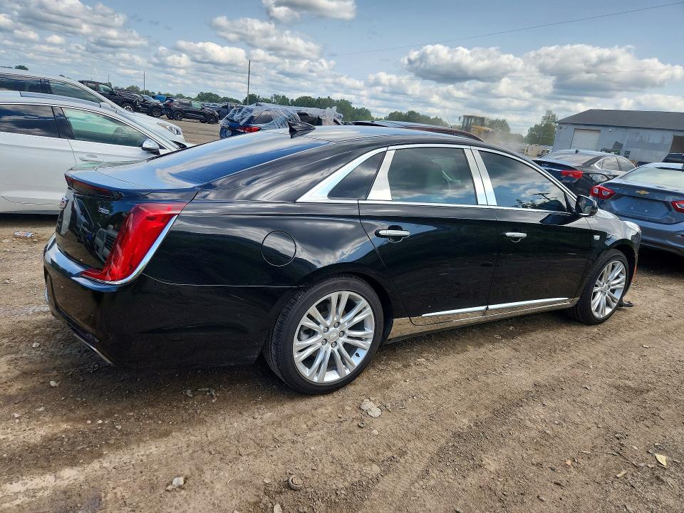 Photo 3 from auction – 2018 CADILLAC XTS with VIN 2G61M5S32J9167385