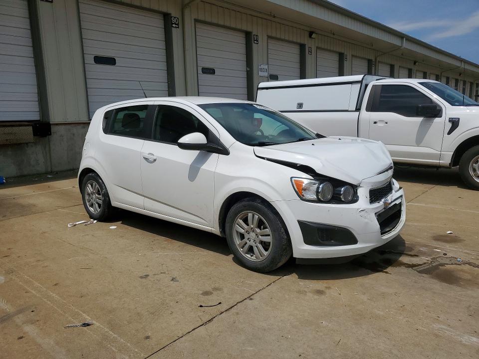 Photo 4 from auction – 2014 CHEVROLET SONIC with VIN 1G1JC6SH5E4221698