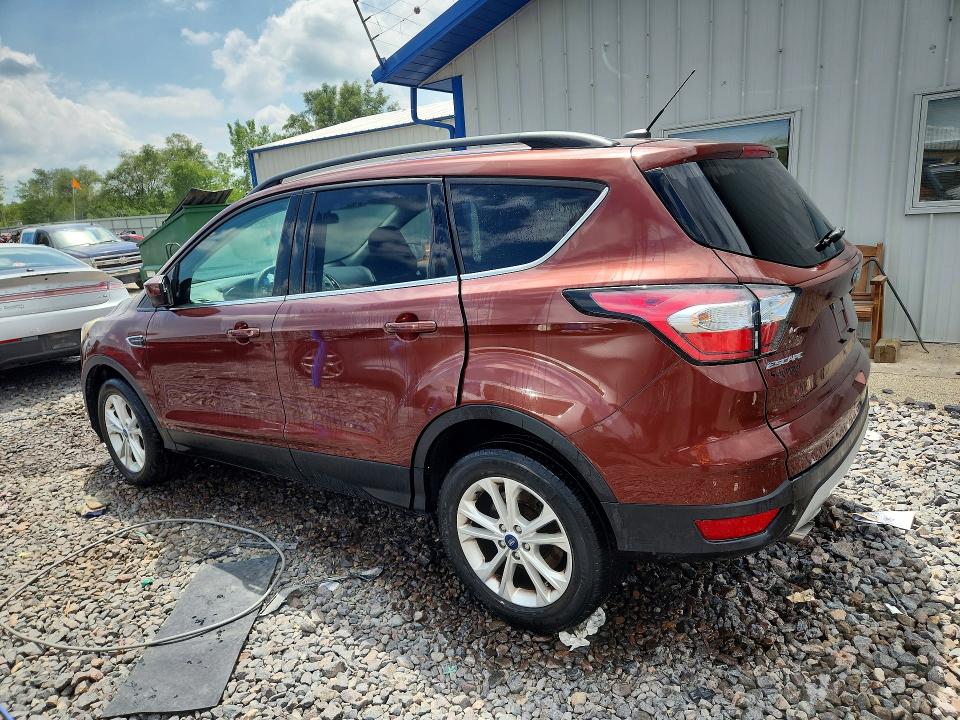 Photo 2 from auction – 2018 FORD ESCAPE with VIN 1FMCU9GD0JUA04974