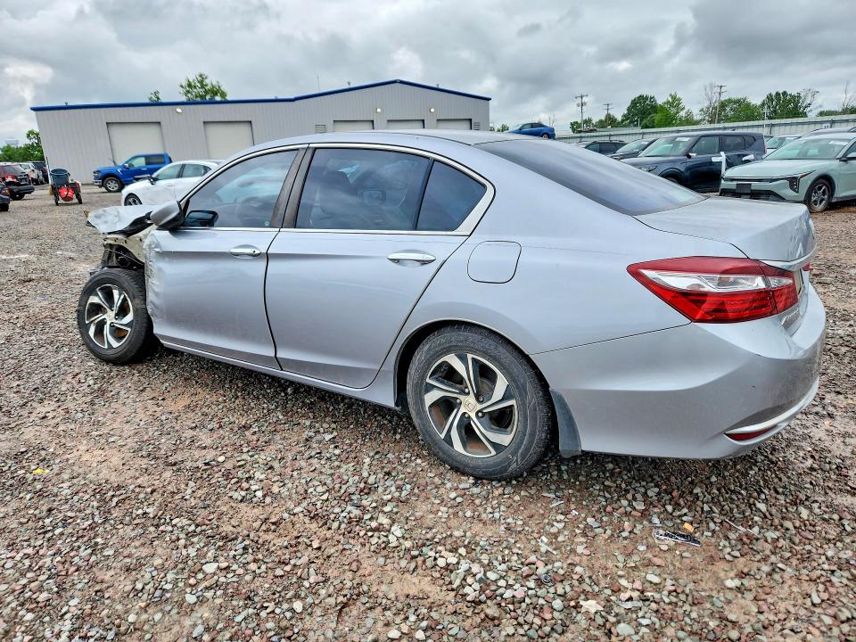 Photo 2 from auction – 2016 HONDA ACCORD with VIN 1HGCR2F33GA172433