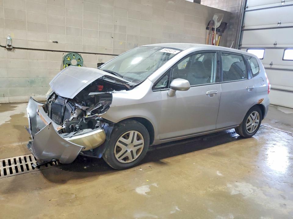 HONDA FIT 2008 with VIN JHMGD38428S047296 - Photo from auction