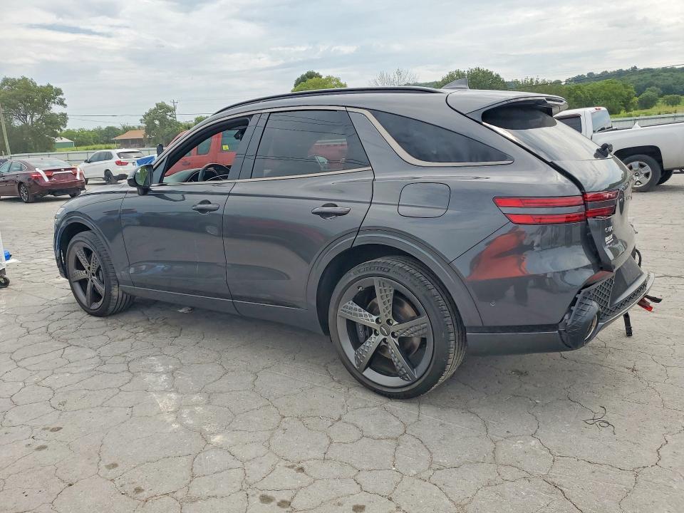 Photo 2 from auction – 2023 GENESIS GV70 with VIN KMUMADTB0PU109285
