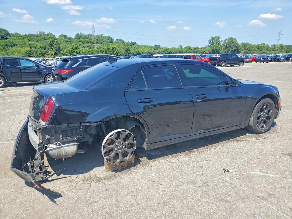 Photo 3 from auction – 2021 CHRYSLER 300 with VIN 2C3CCARG7MH596059