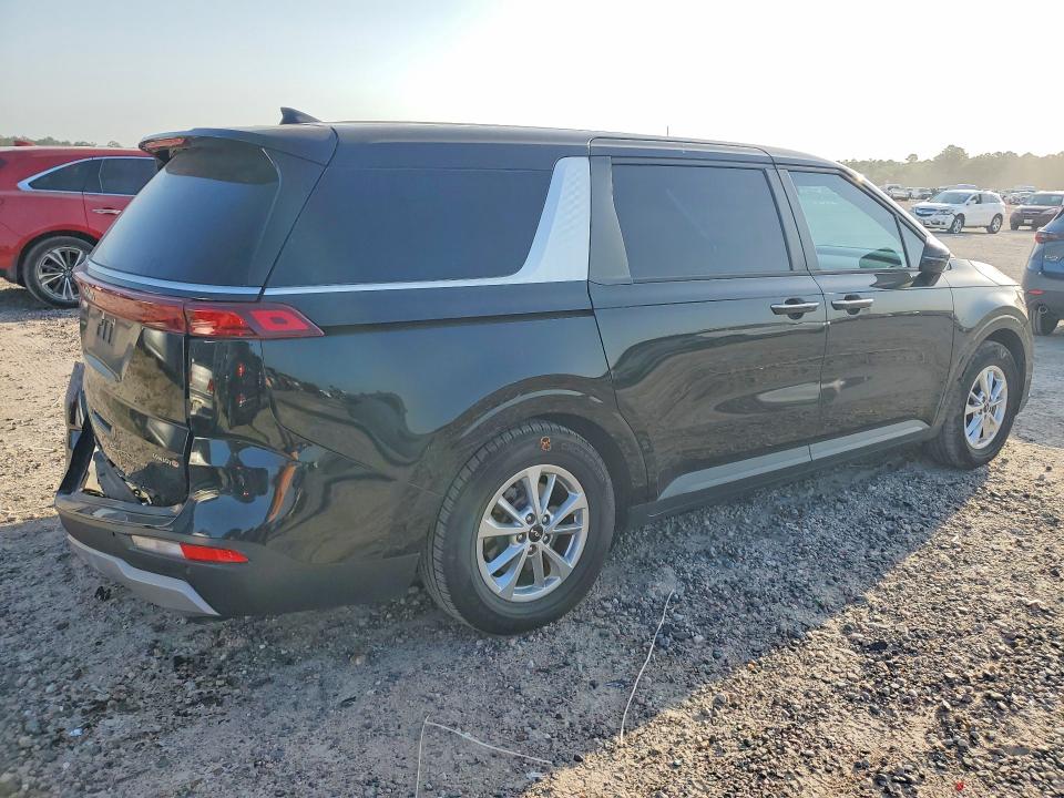 Photo 3 from auction – 2022 KIA CARNIVAL with VIN KNDNB4H32N6094330