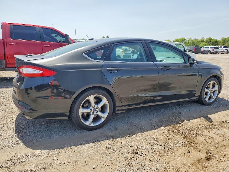 Photo 3 from auction – 2015 FORD FUSION with VIN 3FA6P0HD9ER283430