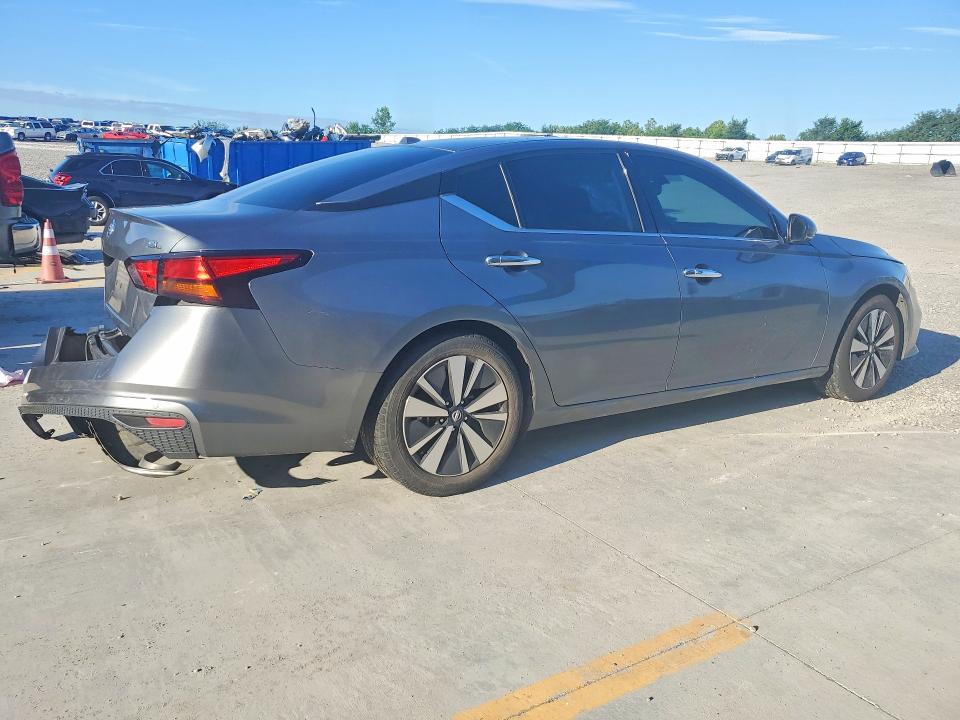 Photo 3 from auction – 2020 NISSAN ALTIMA with VIN 1N4BL4EV4LC127578