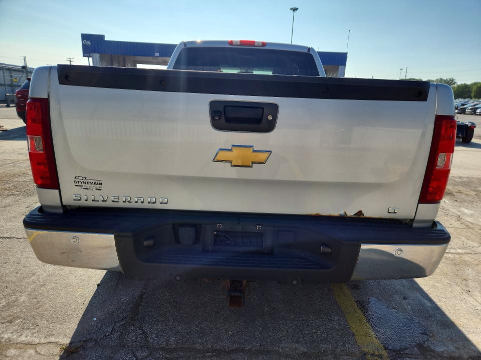 Photo 6 from auction – 2013 CHEVROLET SILVERADO with VIN 1GCRKSE76DZ339074