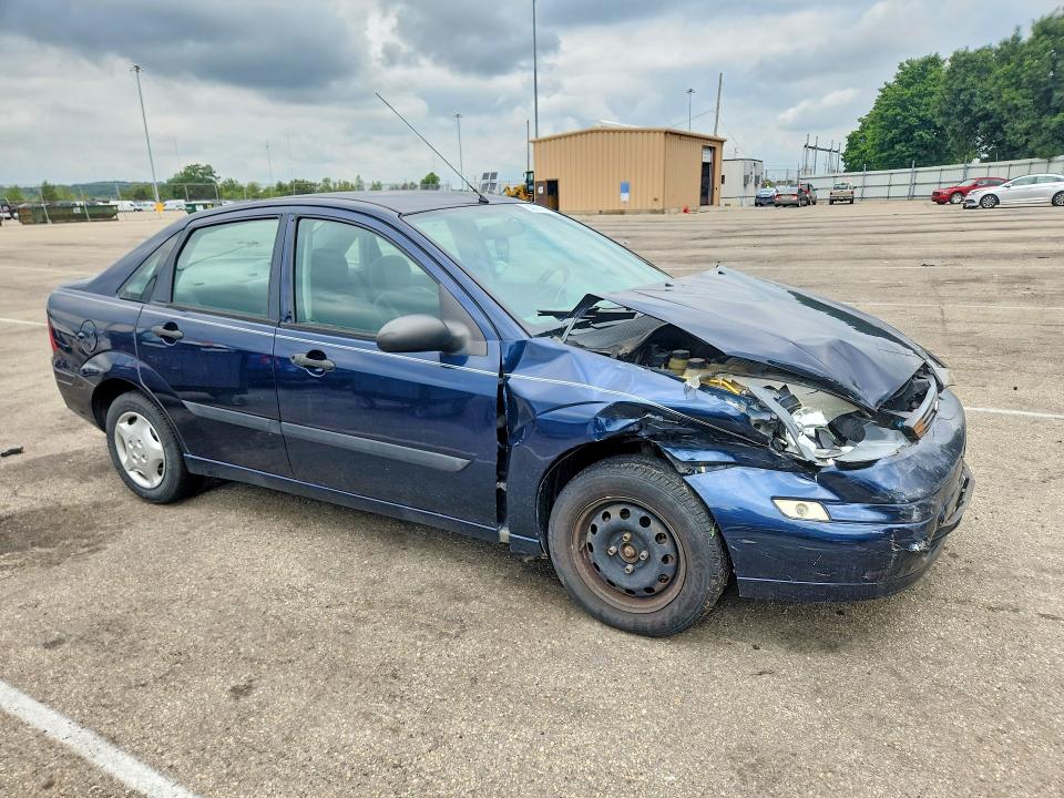 Photo 4 from auction – 2003 FORD FOCUS with VIN 1FAFP33PX3W267816
