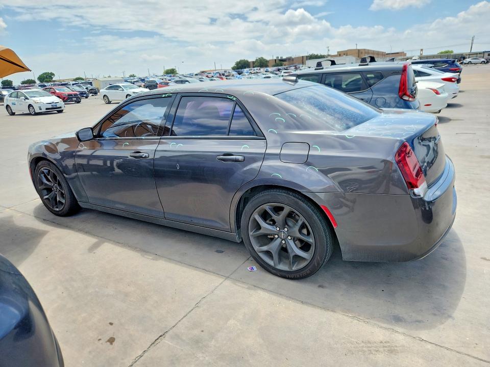 Photo 2 from auction – 2021 CHRYSLER 300 with VIN 2C3CCAAG7MH566958