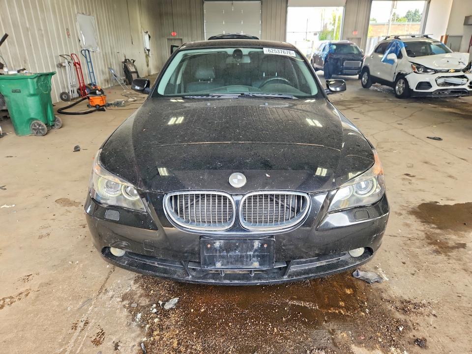 Photo 5 from auction – 2007 BMW 530 with VIN WBANF73537CY17974