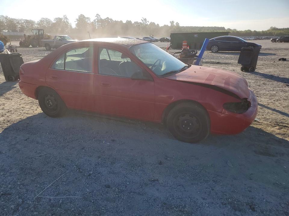 Photo 4 from auction – 2000 FORD ESCORT with VIN 3FAFP13P2YR189322