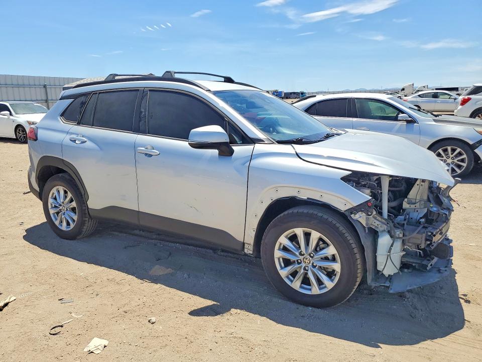 Photo 4 from auction – 2022 TOYOTA COROLLA CROSS with VIN 7MUCAABG7NV003899