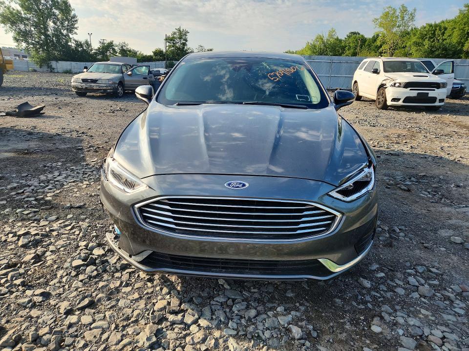 Photo 5 from auction – 2020 FORD FUSION with VIN 3FA6P0CD7LR151478