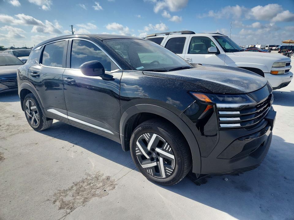 Photo 4 from auction – 2025 NISSAN KICKS with VIN 3N8AP6CA3SL424113