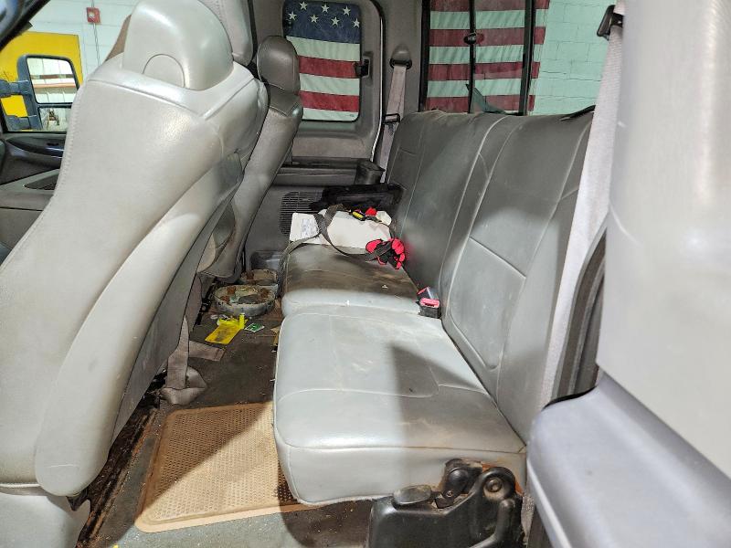 Photo 10 from auction – 2004 FORD F250 with VIN 1FTNX21P74EC68884