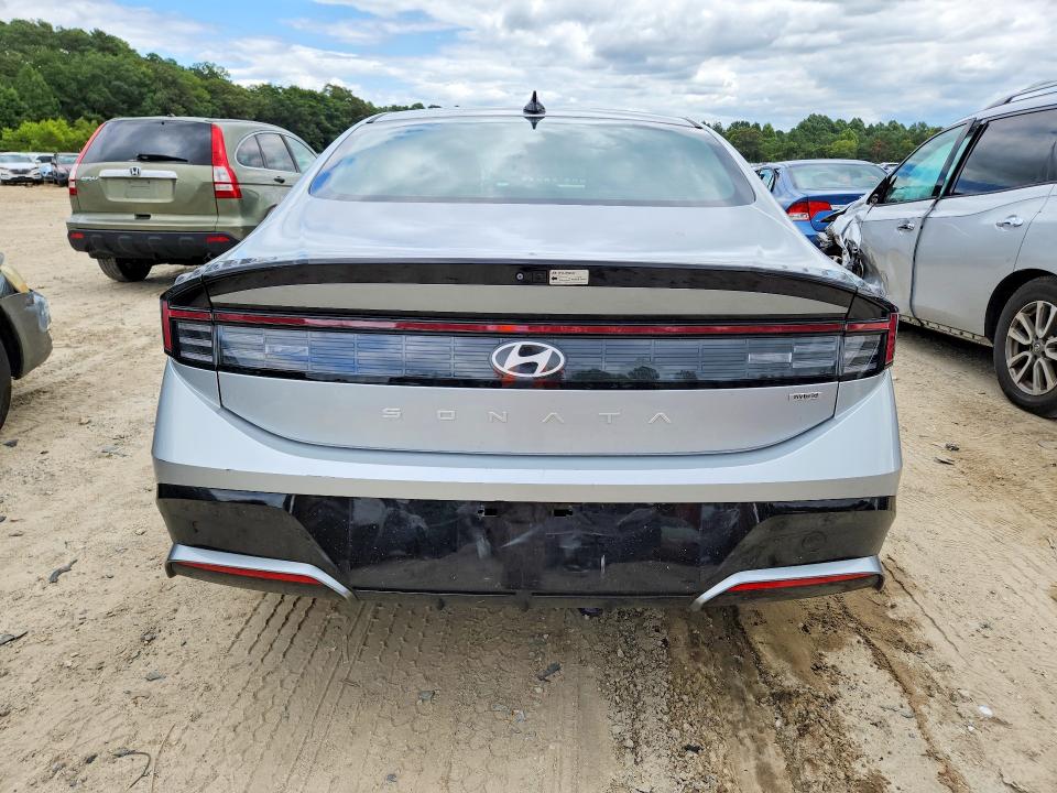 Снимка 6 от търг – 2024 HYUNDAI SONATA HYBRID с VIN KMHL34JJXRA102024