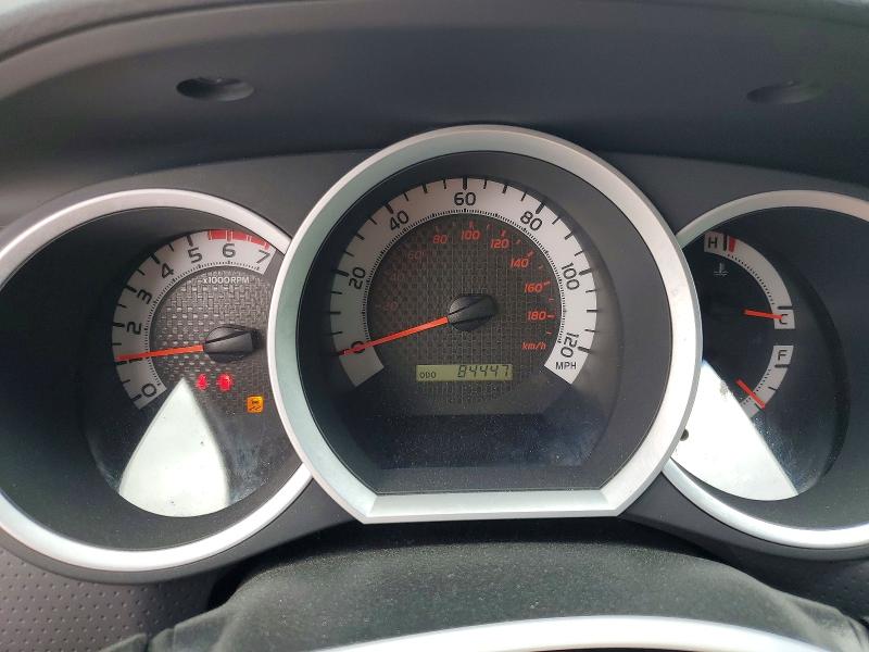 Photo 9 from auction – 2014 TOYOTA TACOMA with VIN 3TMLU4EN4EM141963