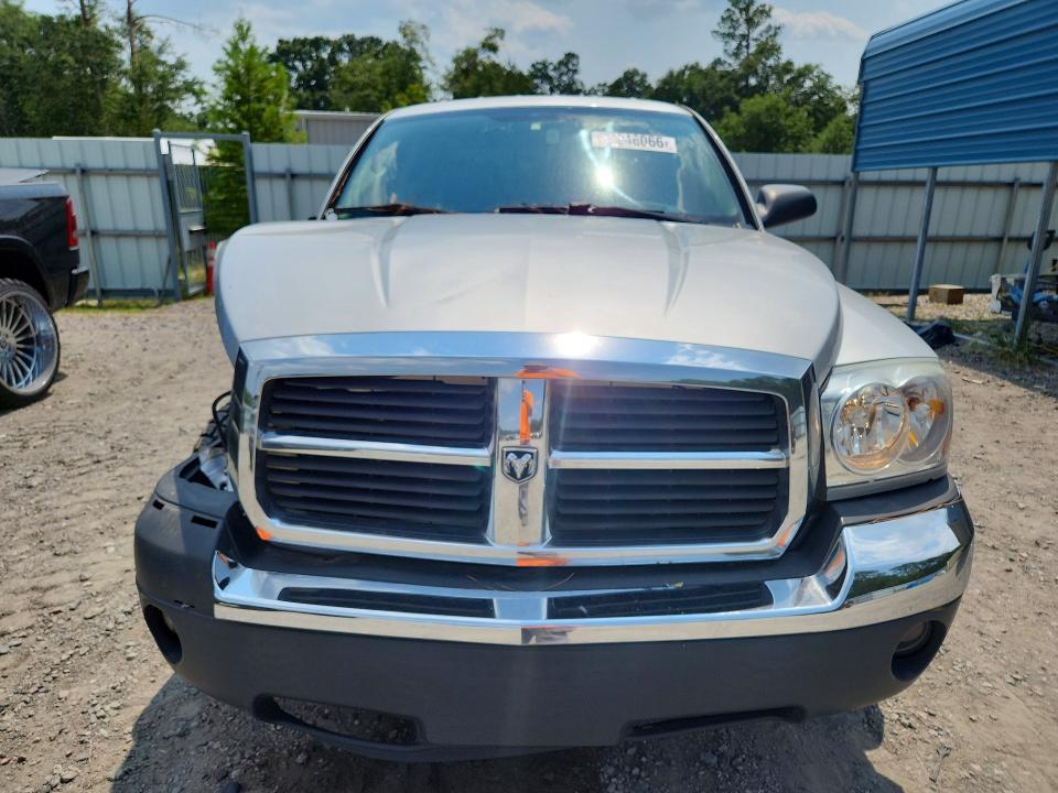Photo 5 from auction – 2005 DODGE DAKOTA with VIN 1D7HE48K45S353585