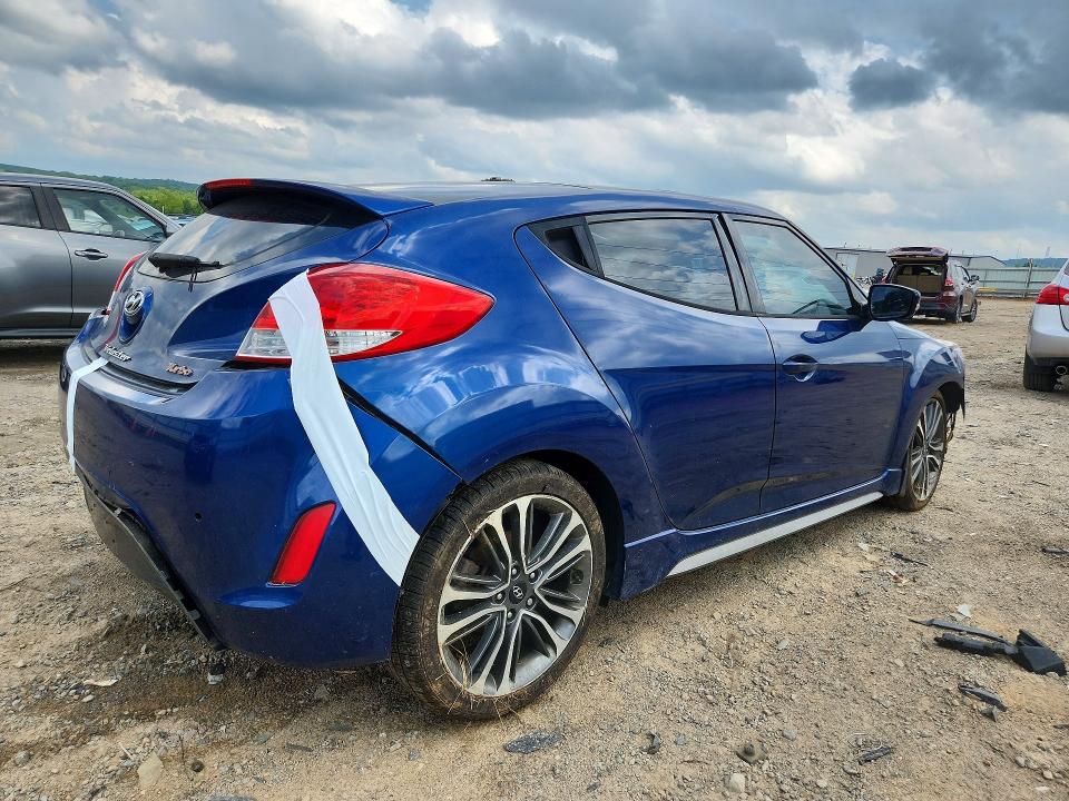 Photo 3 from auction – 2016 HYUNDAI VELOSTER with VIN KMHTC6AE2GU300445