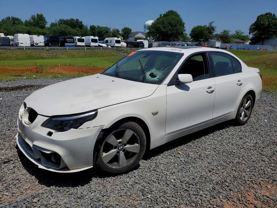 BMW 530 2007 with VIN WBANF73517CU23762 - Photo from auction