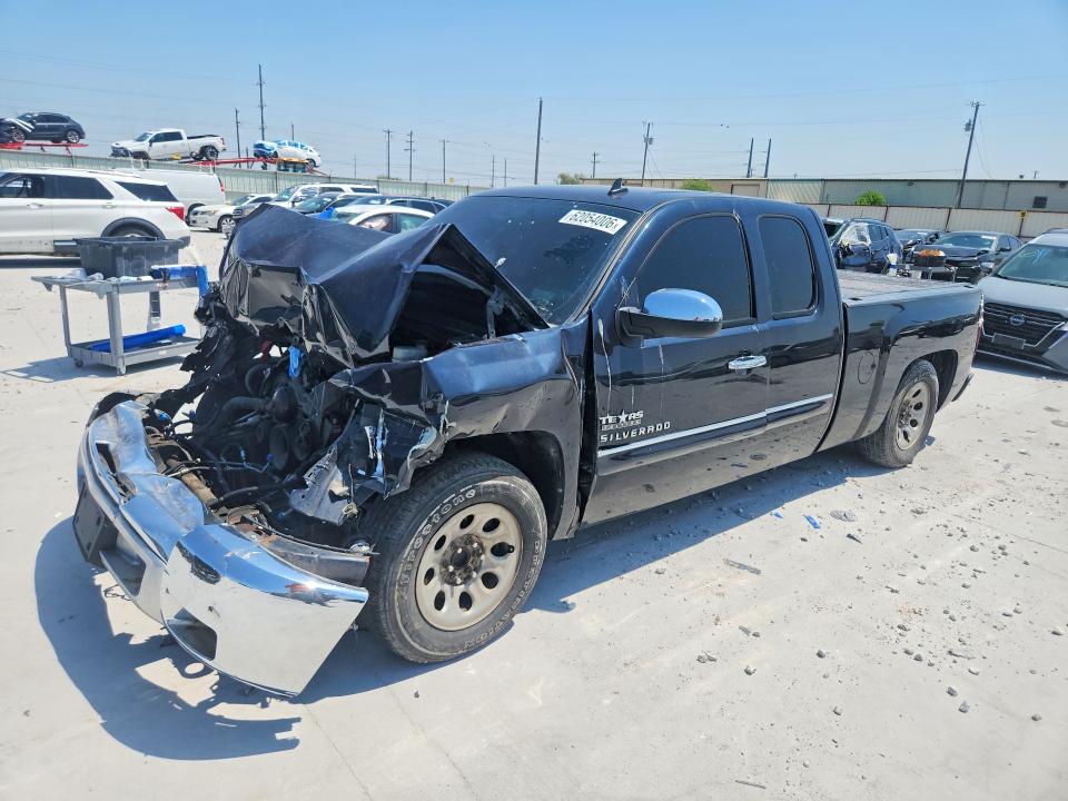 CHEVROLET SILVERADO 2013 with VIN 1GCRCSE08DZ224024 - Photo from auction