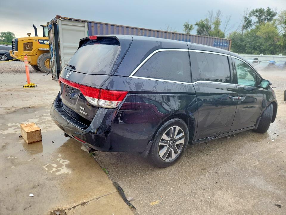 Photo 3 from auction – 2016 HONDA ODYSSEY with VIN 5FNRL5H96GB164623