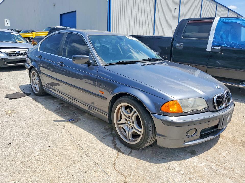 Photo 4 from auction – 2001 BMW 330 with VIN WBAAV534X1FJ64031