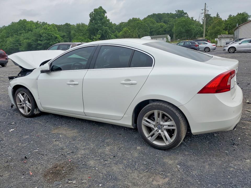 Photo 2 from auction – 2015 VOLVO S60 with VIN YV1612TM4F2351258