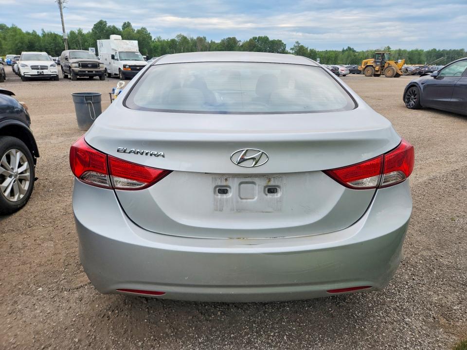 Photo 6 from auction – 2011 HYUNDAI ELANTRA with VIN 5NPDH4AE8BH040599