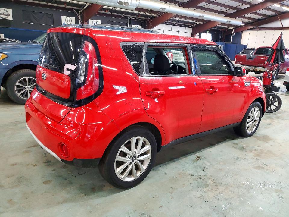 Photo 3 from auction – 2019 KIA SOUL with VIN KNDJP3A53K7664458