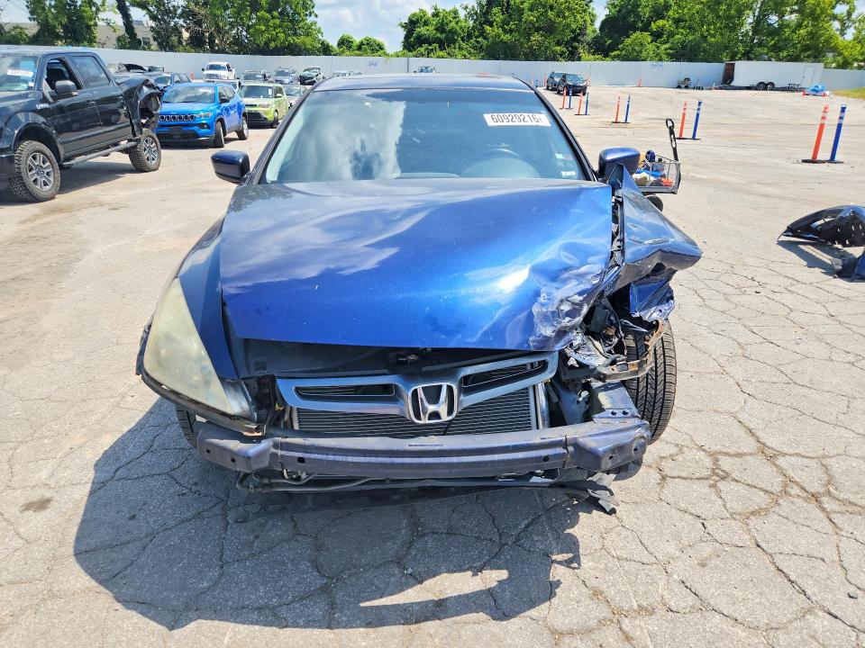 Photo 5 from auction – 2004 HONDA ACCORD with VIN 1HGCM66544A073591
