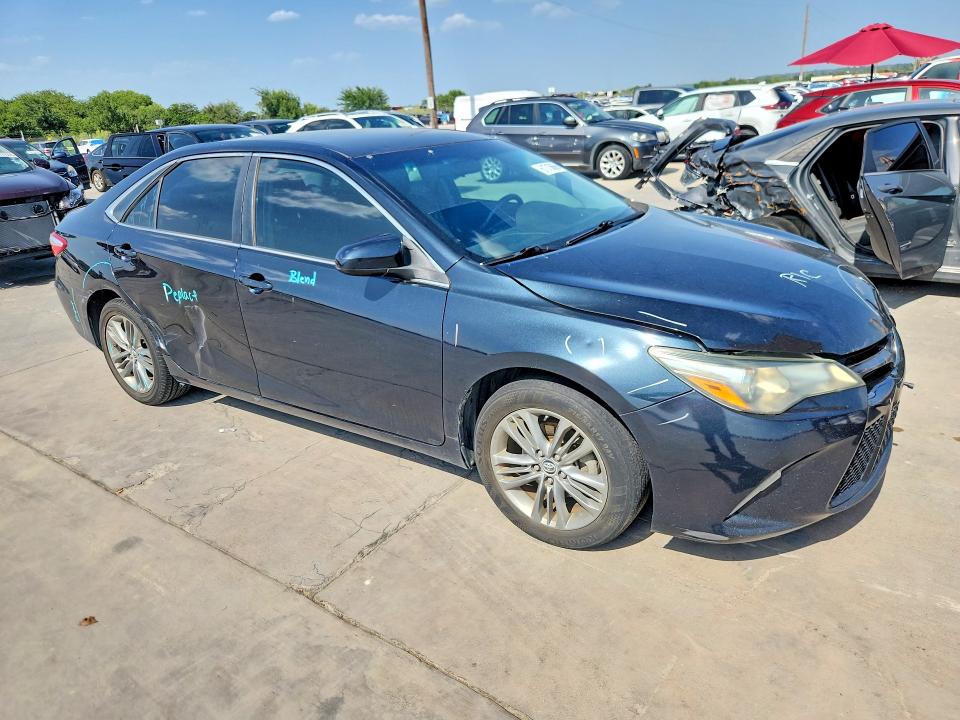Photo 4 from auction – 2015 TOYOTA CAMRY with VIN 4T1BF1FKXFU072214