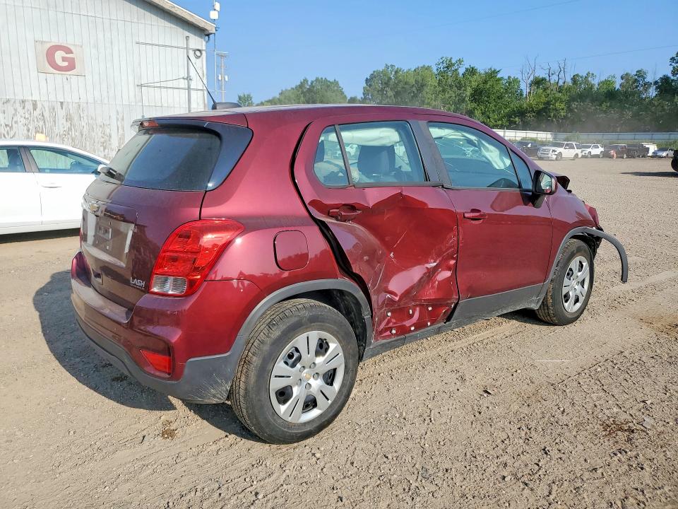 Photo 3 from auction – 2017 CHEVROLET TRAX with VIN 3GNCJKSB3HL133619