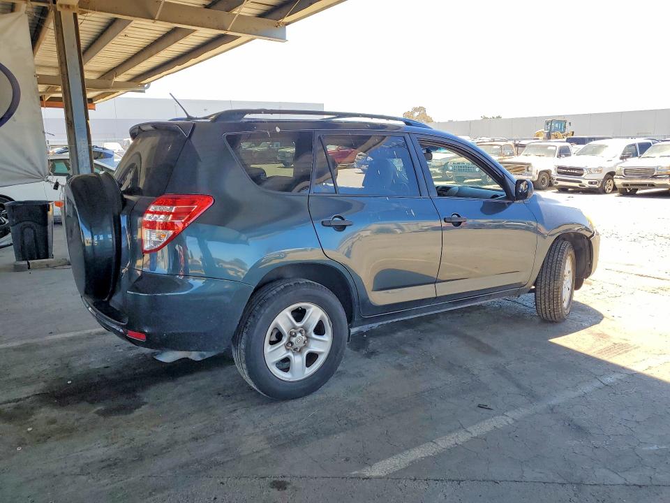 Photo 3 from auction – 2009 TOYOTA RAV4 with VIN JTMZF33V895005042