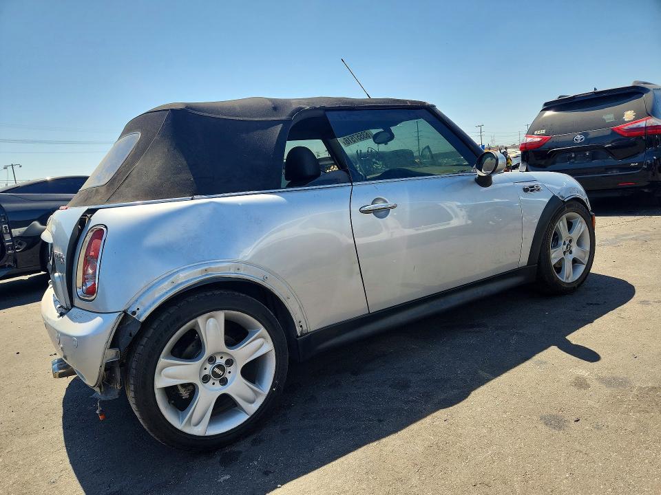 Photo 3 from auction – 2006 MINI COOPER with VIN WMWRH33576TF87846