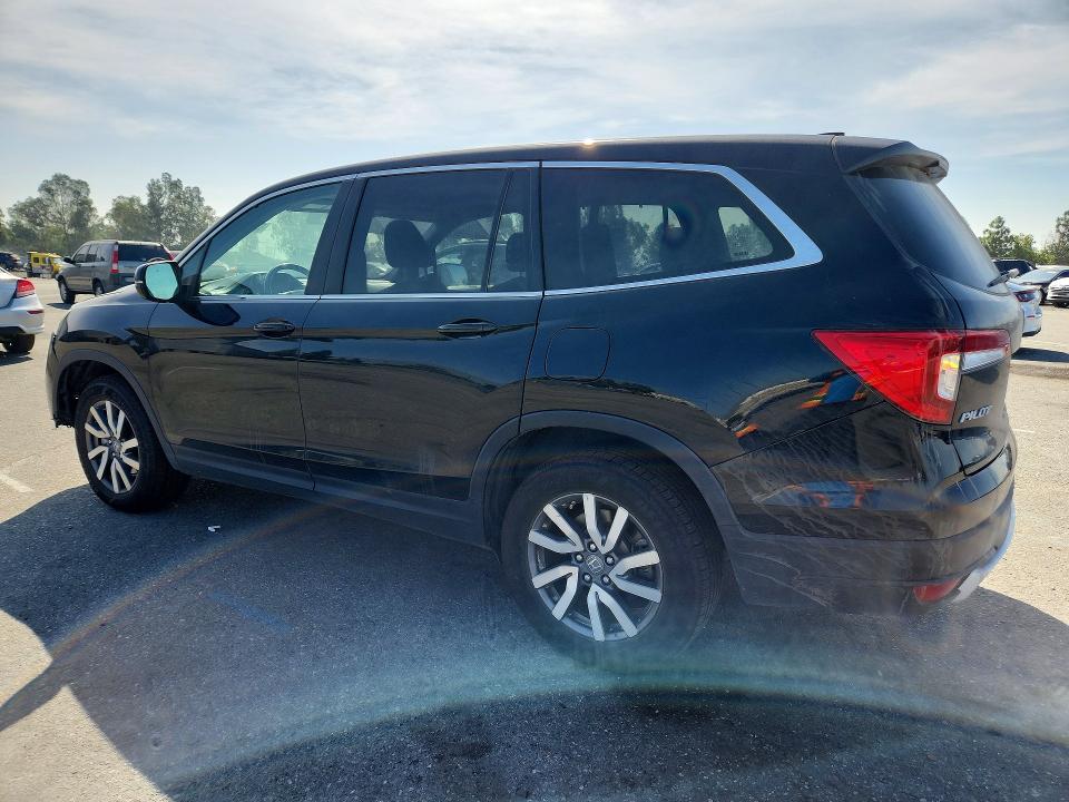 Photo 2 from auction – 2021 HONDA PILOT with VIN 5FNYF6H52MB032962