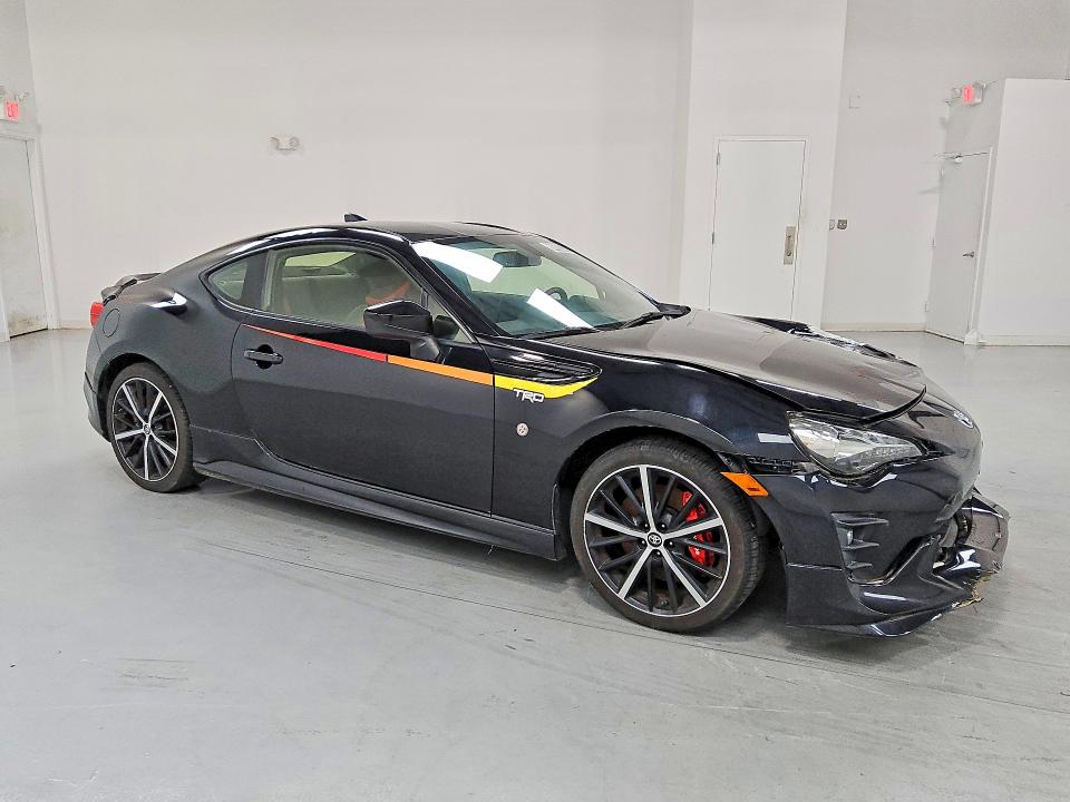 Photo 4 from auction – 2019 TOYOTA 86 with VIN JF1ZNAE19K9702211