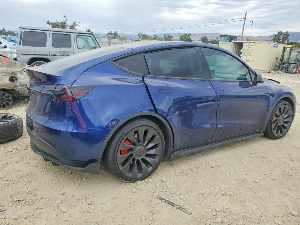 Photo 3 from auction – 2022 TESLA MODEL Y with VIN 7SAYGDEF6NF539785