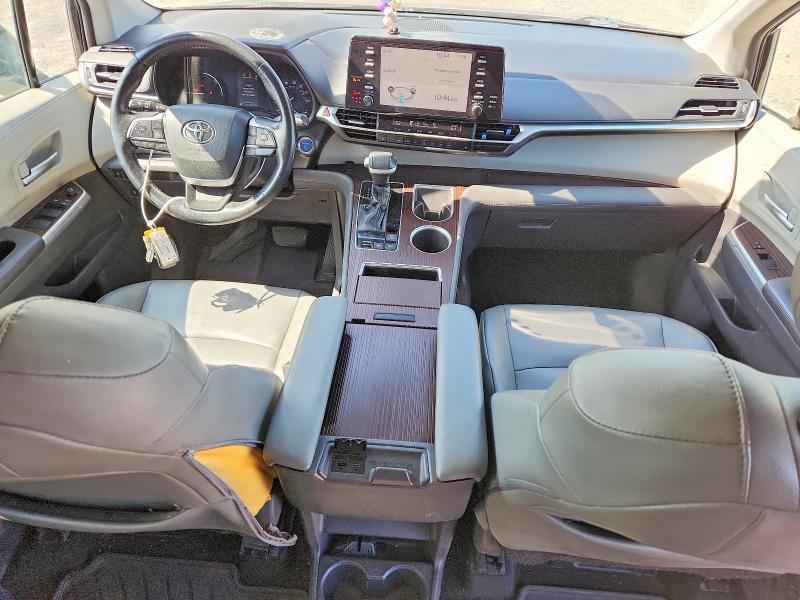 Photo 8 from auction – 2021 TOYOTA SIENNA with VIN 5TDYRKECXMS029029