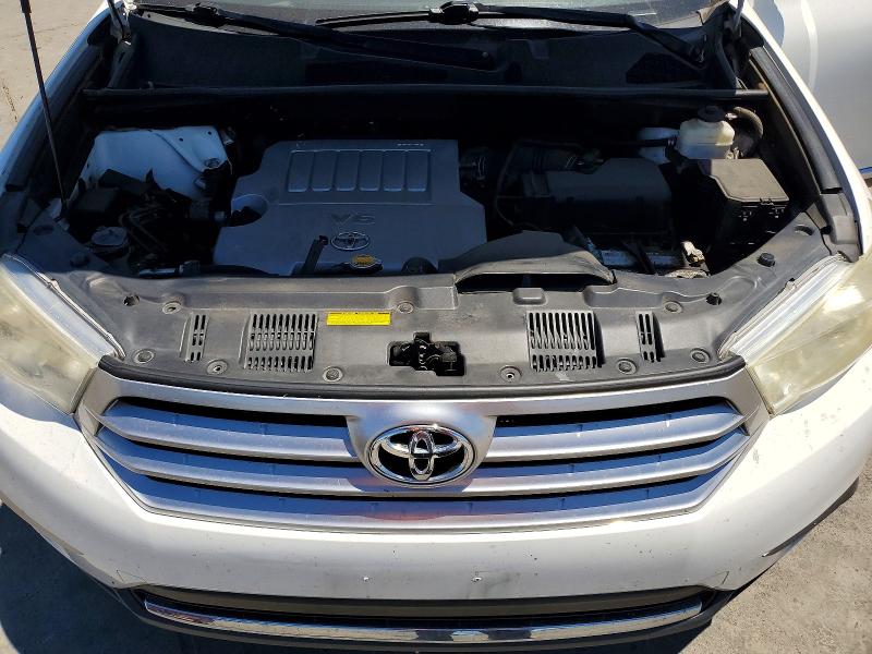 Photo 12 from auction – 2013 TOYOTA HIGHLANDER with VIN 5TDBK3EH7DS258814