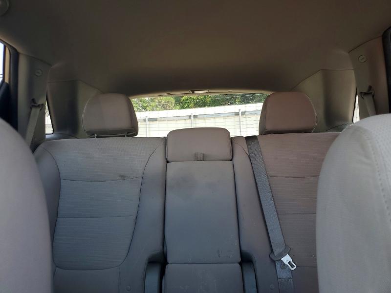 Photo 10 from auction – 2014 KIA SORENTO with VIN 5XYKT3A63EG441028