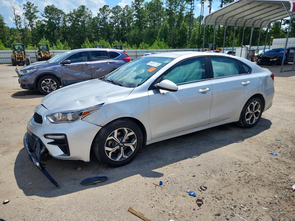 KIA FORTE 2019 with VIN 3KPF24AD2KE007233 - Photo from auction