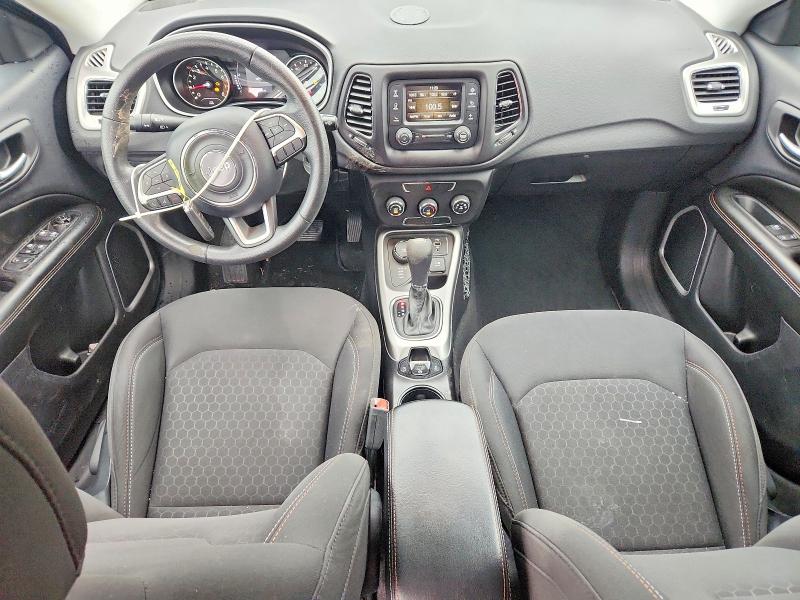 Photo 8 from auction – 2018 JEEP COMPASS with VIN 3C4NJDAB1JT415584