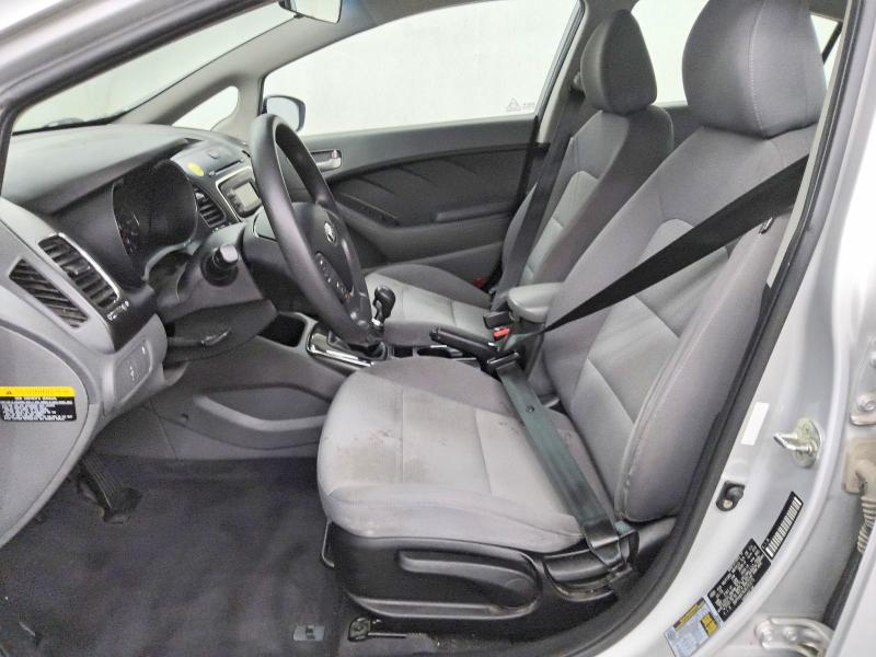 Photo 7 from auction – 2018 KIA FORTE with VIN 3KPFK4A76JE235275